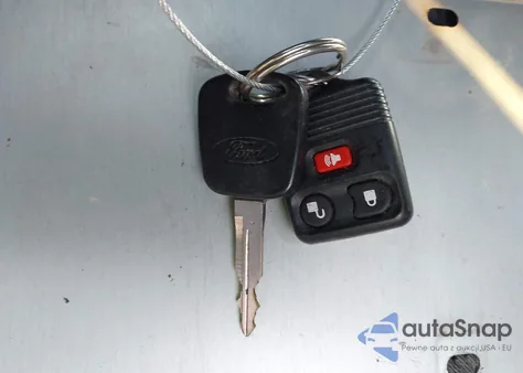 2003 Ford F-150 Lariat/Xlt z USA, uszkodzony, nr VIN 1FTRW07613KD71905